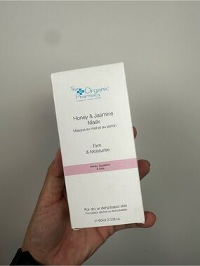 Honey & Jasmine Mask — White with Pink Accent